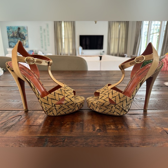 Missoni gold & black satin/knit textile T strap platform stilettos. Size 38. EUC - Picture 4 of 8